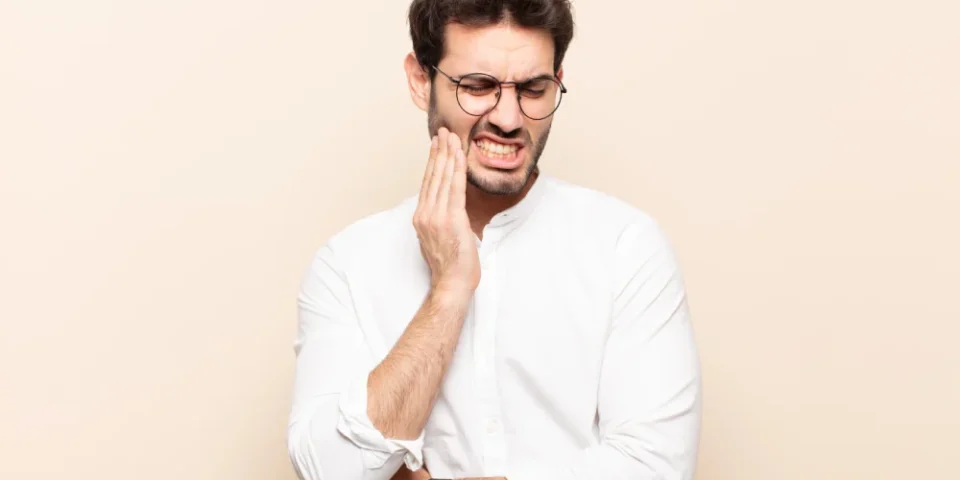 Diş Ağrısı Nedir