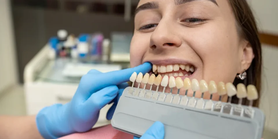 Implant Diş Ameliyatı Yöntemleri Nelerdir